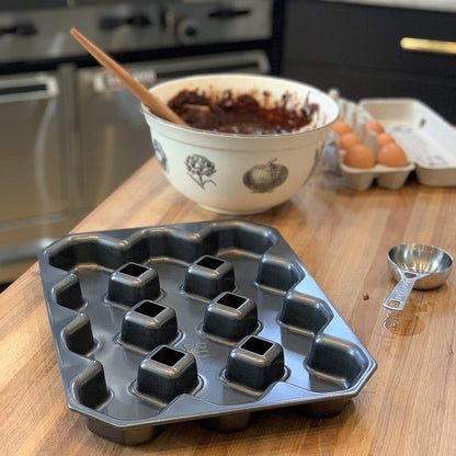 Crispy Corner Brownie Pan, 10.5 x 13.63 x 1.5 inches
